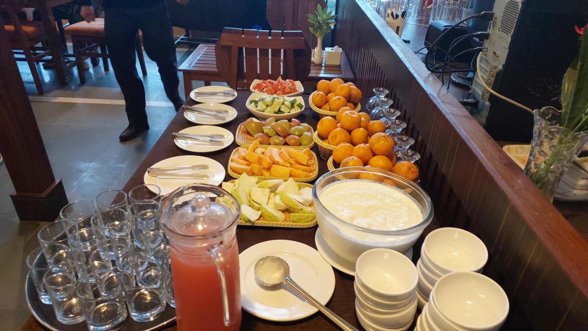 Royal Tiger Luxury Resort 4 Star Sauraha Zewnętrze zdjęcie